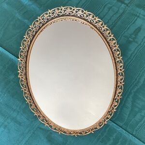 Footed vanity mirror 14”x10”